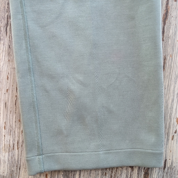 Lululemon Softstreme High-Rise Straight-Leg Cropped Pant Green Women's 6 - Picture 4 of 11